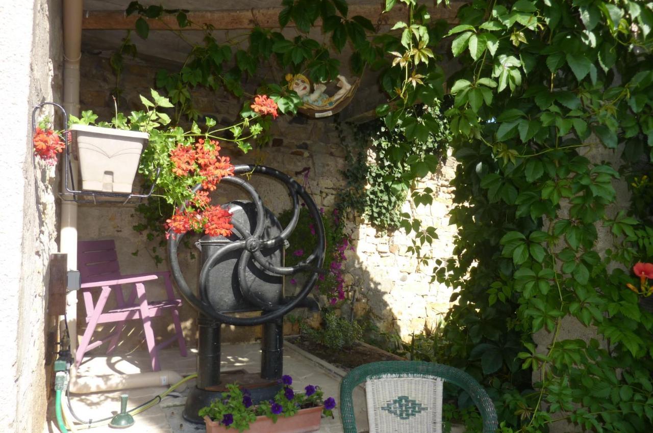 La Maison De Roussi Nonette Exteriör bild